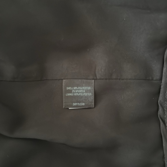 White House Black market skirt - Picture 6 of 6